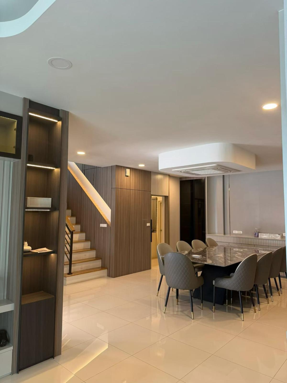 For RentHouseBangna, Bearing, Lasalle : CD03783 - Centro Bangna :  เซนโทร บางนา : Centro Bangna :  เซนโทร บางนา - #MegaBangna #InternationalSchool (SISB/TCIS /Concordian) #SuvarnabhumiAirport