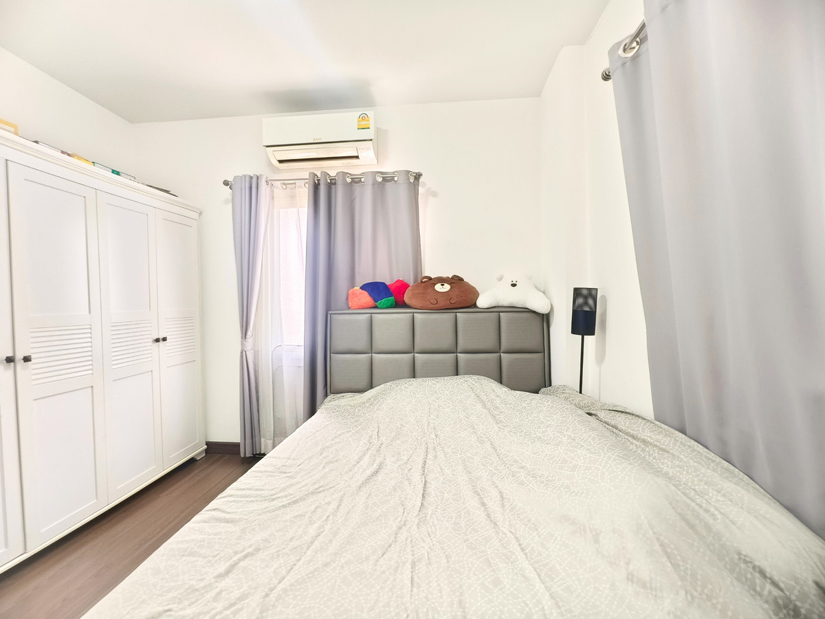 ขายบ้านมีนบุรี-ร่มเกล้า : ขาย บ้านเดี่ยว Parkway Aliv รามคำแหง (ปาร์คเวย์ชาเล่ต์ เฟสใหม่) ติดรถไฟฟ้า 3 ห้องนอน 3 ห้องน้ำ บ้านสวยไม่ต้องซ่อม พร้อมตกแต่ง