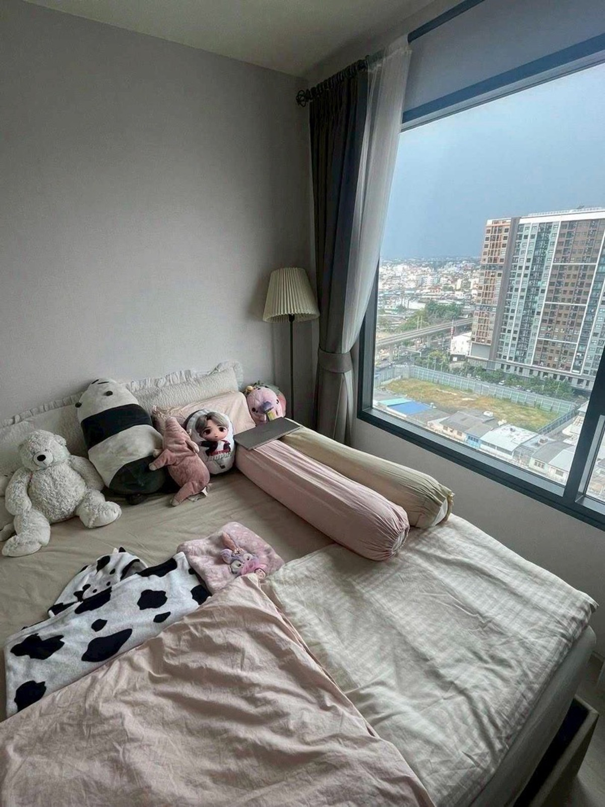 ให้เช่าคอนโดปิ่นเกล้า จรัญสนิทวงศ์ : 💙@condocurator 💙 ให้เช่า Life Pinklao เฟอร์นิเจอร์ครบ มีเครื่องซัก-อบผ้า [PM4505]