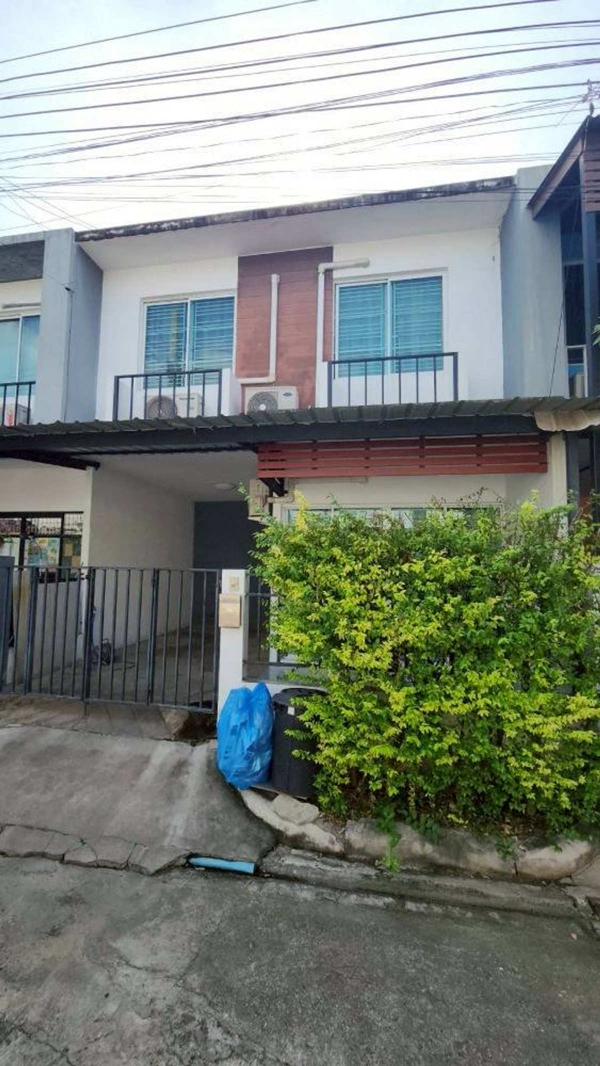 ให้เช่าทาวน์โฮม : [[ให้เช่า]] ทาวน์เฮ้าส์ 🔖ใกล้เมกะบางนา เดอะ คัลเลอร์ส เลชเชอร์ บางนา กม.8 📌💥