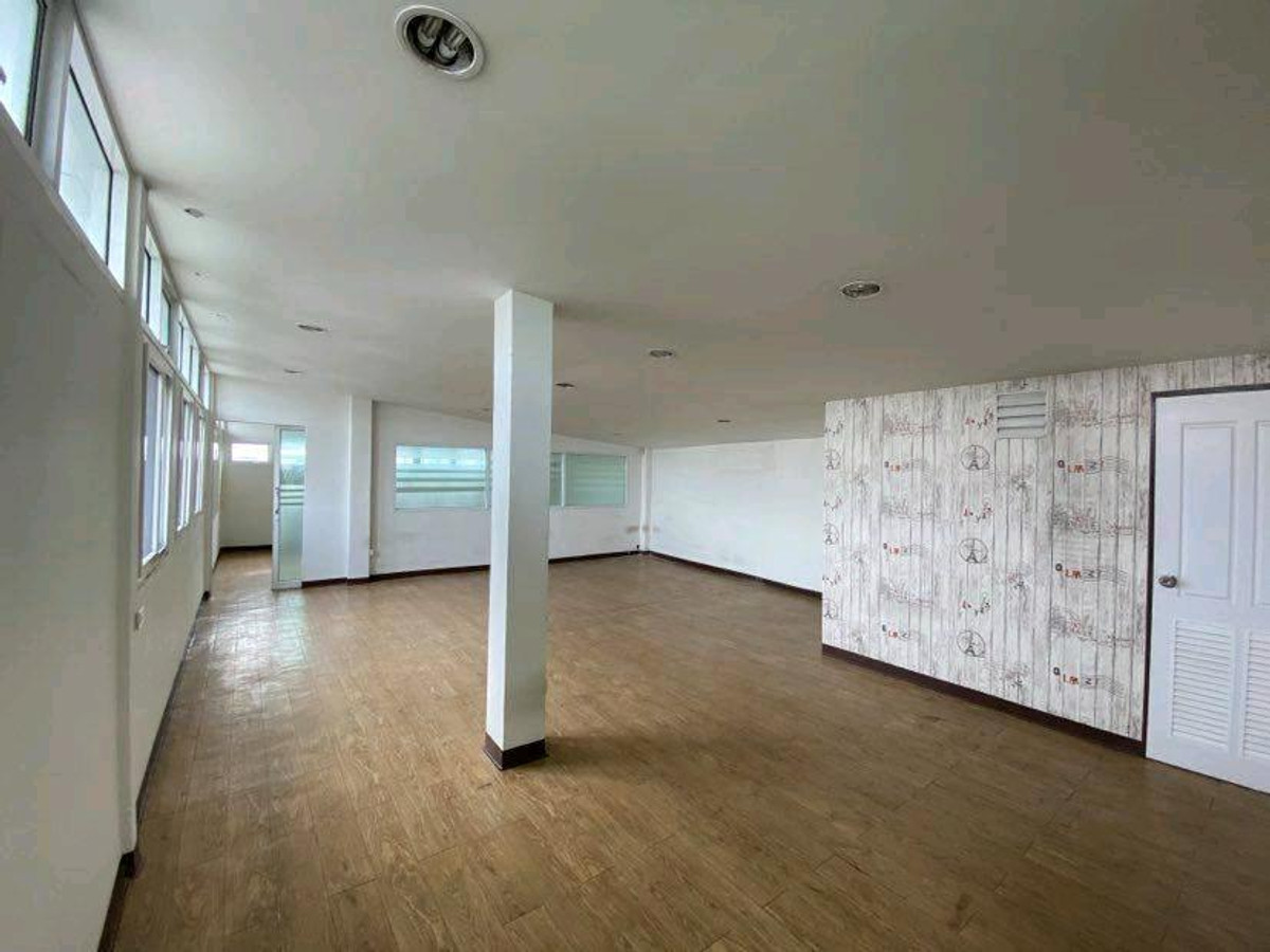 ให้เช่าอาคารพาณิชย์รัชดา ห้วยขวาง : 📍 ซอยรัชดาภิเษก 31 ใกล้สี่แยกประชานุกูล ทำเลดี ใกล้ทางด่วน ✨ เหมาะทำสำนักงาน / โชว์รูม / บริษัท / คลินิก / ธุรกิจต่าง ๆ