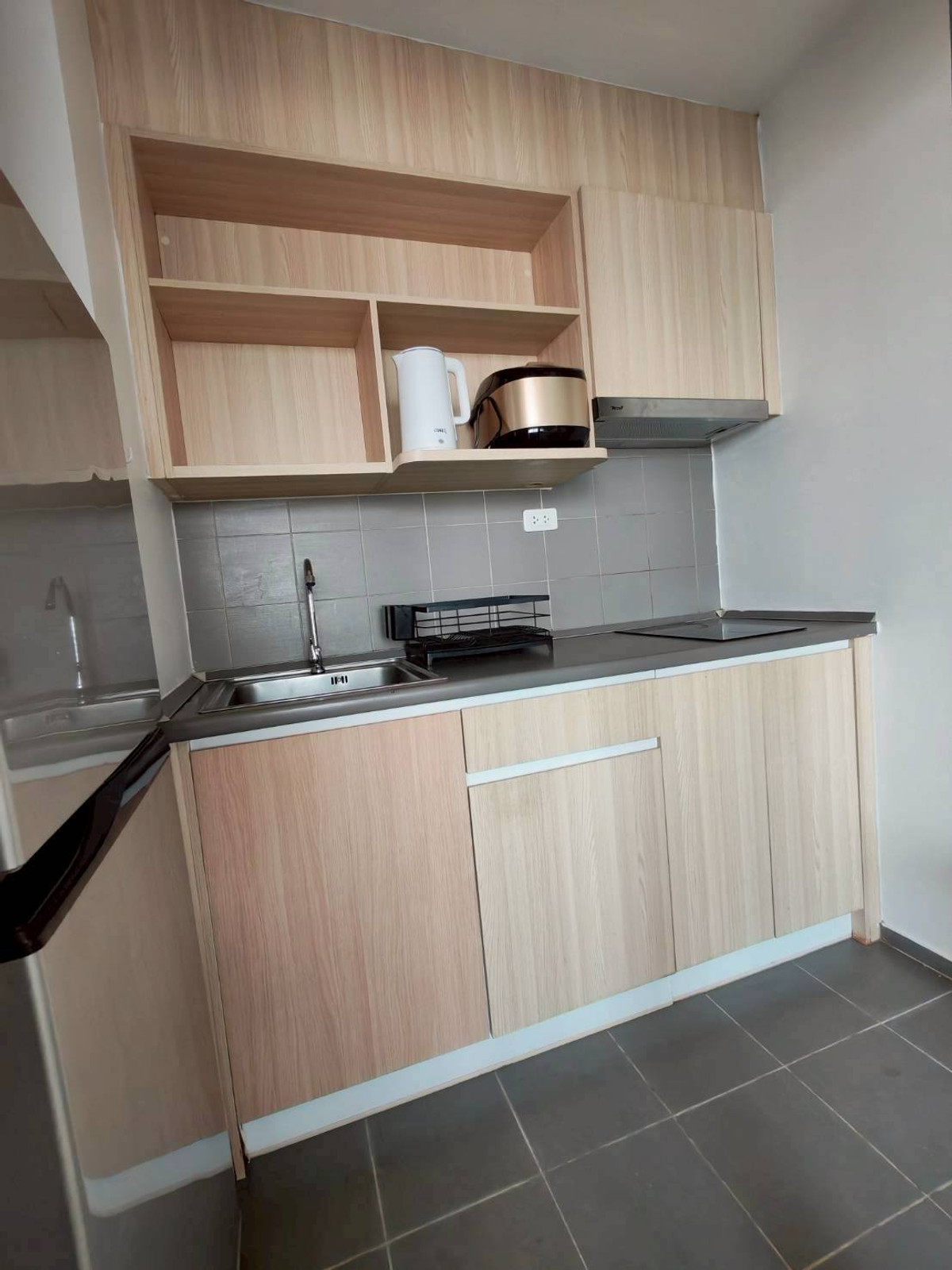 For RentCondoBangna, Bearing, Lasalle : Condo for Rent: Ideo O2 Near BTS Bang Na (approx. 300 meters)