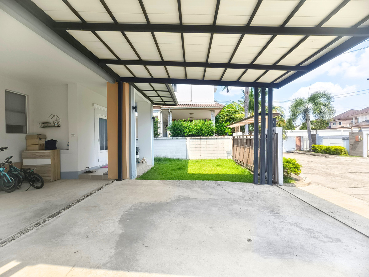 ขายบ้านมีนบุรี-ร่มเกล้า : ขาย บ้านเดี่ยว Parkway Aliv รามคำแหง (ปาร์คเวย์ชาเล่ต์ เฟสใหม่) ติดรถไฟฟ้า 3 ห้องนอน 3 ห้องน้ำ บ้านสวยไม่ต้องซ่อม พร้อมตกแต่ง