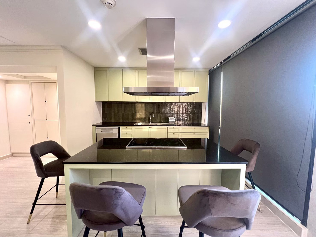 ให้เช่าคอนโดคลองเตย กล้วยน้ำไท : ✅ให้เช่าห้อง Penthouses ว่างพร้อมเข้าอยู่🔥Lumpini Park View ( 3 ห้องนอน 4 ห้องน้ำ, 267 ตรม.) ราคาเช่า 150,000/month Tel.0922635410 เอิร์ธ