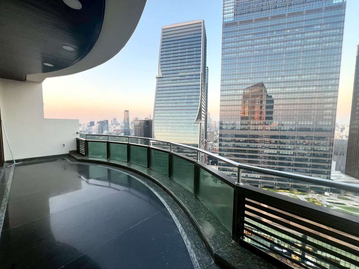 ให้เช่าคอนโดคลองเตย กล้วยน้ำไท : ✅ให้เช่าห้อง Penthouses ว่างพร้อมเข้าอยู่🔥Lumpini Park View ( 3 ห้องนอน 4 ห้องน้ำ, 267 ตรม.) ราคาเช่า 150,000/month Tel.0922635410 เอิร์ธ