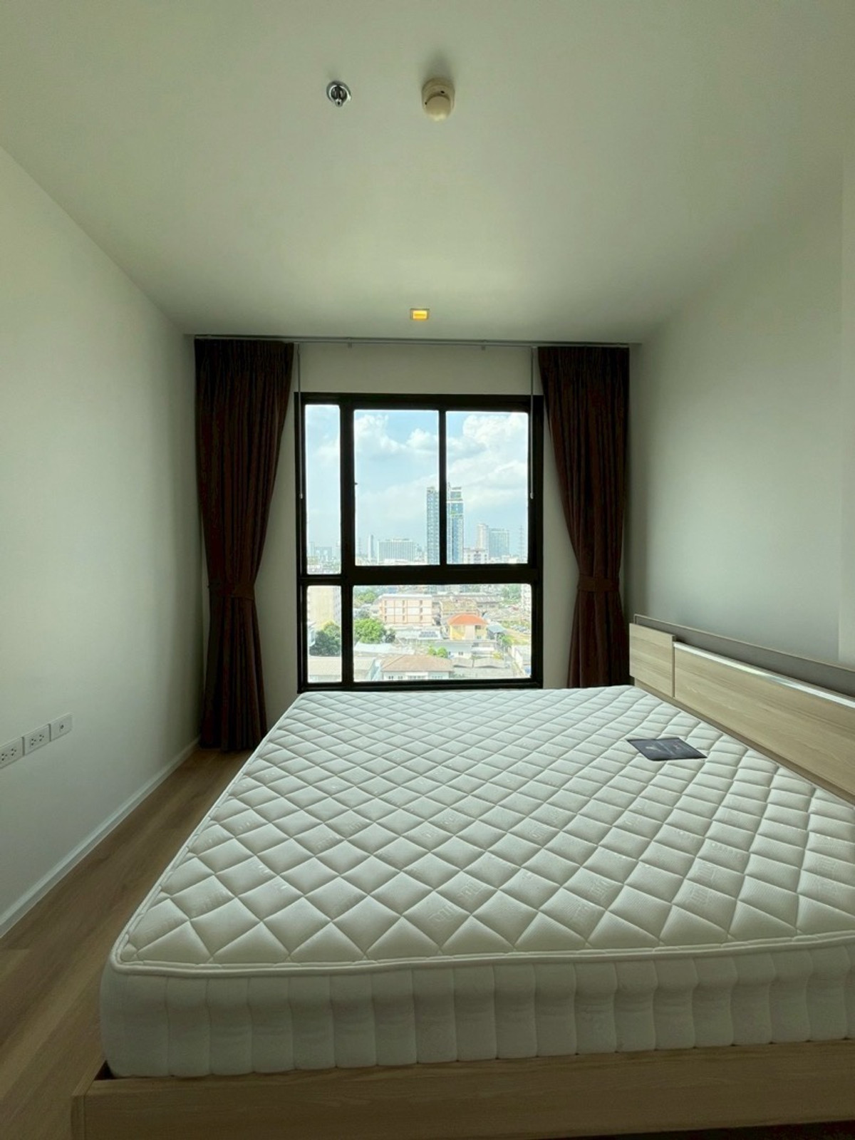 ให้เช่าคอนโดรัชดา ห้วยขวาง : 🔹Quinn Ratchada 17🔹45sq.m 20k
Good Viewe Good vibe🫡