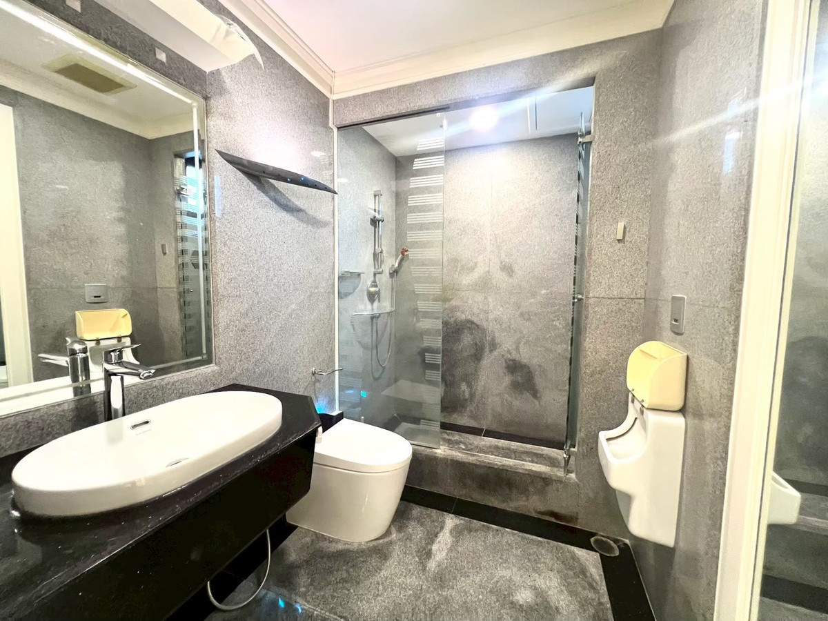 ให้เช่าคอนโดคลองเตย กล้วยน้ำไท : ✅ให้เช่าห้อง Penthouses ว่างพร้อมเข้าอยู่🔥Lumpini Park View ( 3 ห้องนอน 4 ห้องน้ำ, 267 ตรม.) ราคาเช่า 150,000/month Tel.0922635410 เอิร์ธ