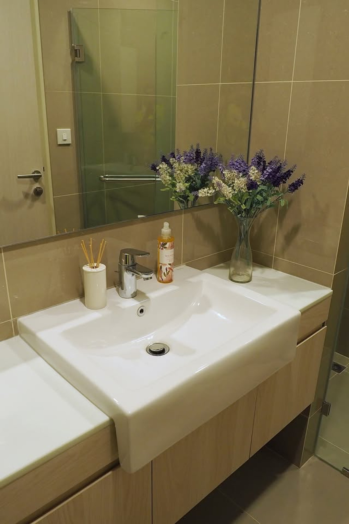 ให้เช่าคอนโดสุขุมวิท อโศก ทองหล่อ : ให้เช่า Noble Recole ย่านอโศก ห้องสวย ใกล้ BTS/MRT แต่งครบพร้อมอยู่