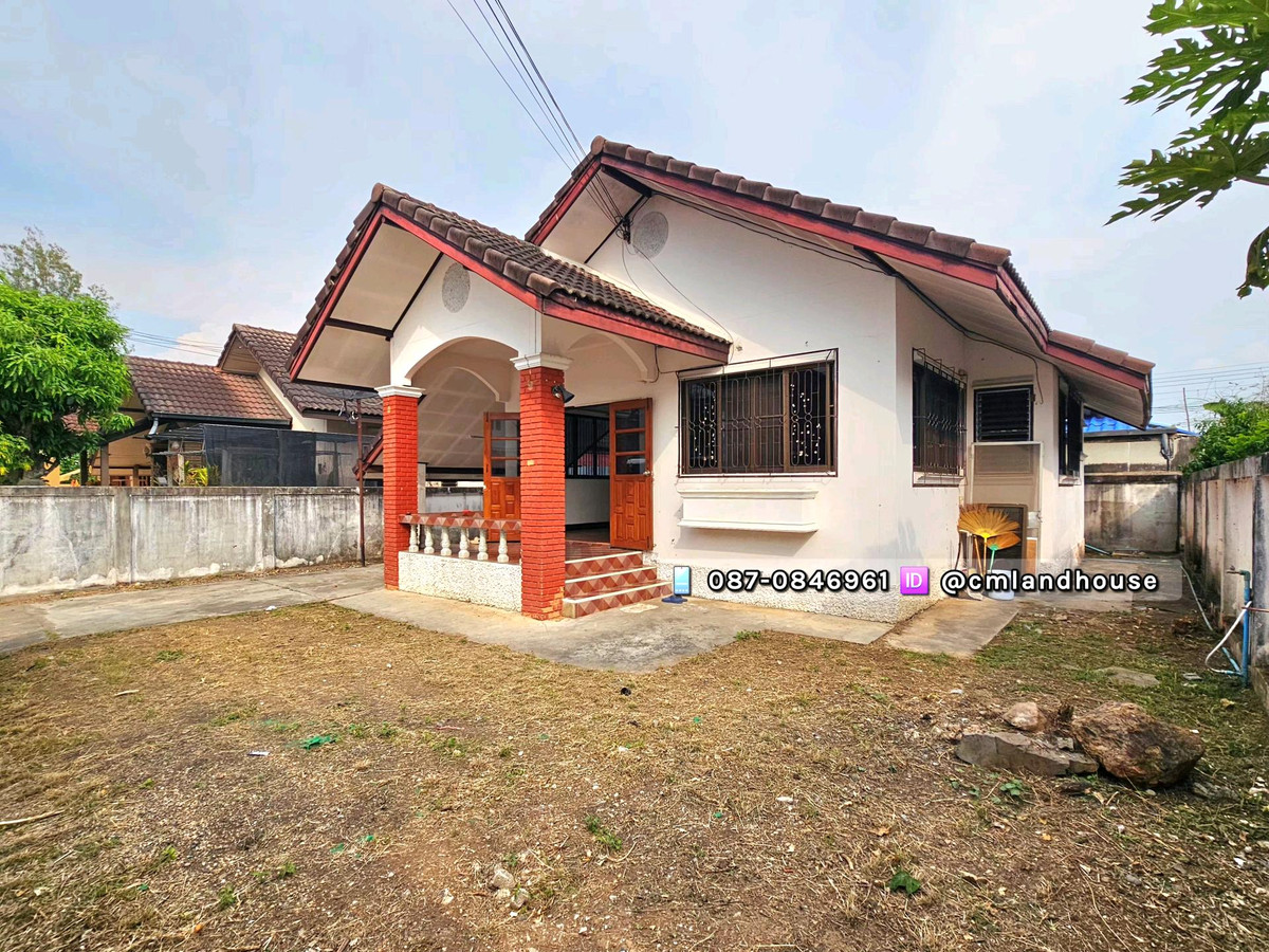 ขายบ้านเชียงใหม่ : บ้านราคาไม่ถึงล้าน! ใกล้ตลาดแม่คือ 3 กม. ใกล้เทศบาลสง่าบ้าน 1.5 กม. ใกล้ ถ.บ่อสร้าง-ดอยสะเก็ด แค่ 100 ม. มีรถประจำทางเข้าเมืองผ่านปากซอย เดินไปขึ้นรถได้