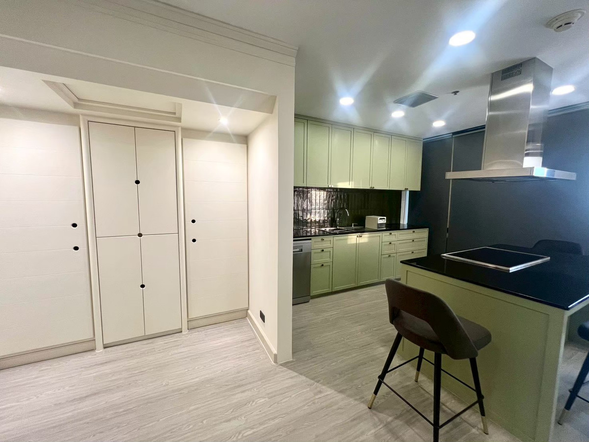 ให้เช่าคอนโดคลองเตย กล้วยน้ำไท : ✅ให้เช่าห้อง Penthouses ว่างพร้อมเข้าอยู่🔥Lumpini Park View ( 3 ห้องนอน 4 ห้องน้ำ, 267 ตรม.) ราคาเช่า 150,000/month Tel.0922635410 เอิร์ธ