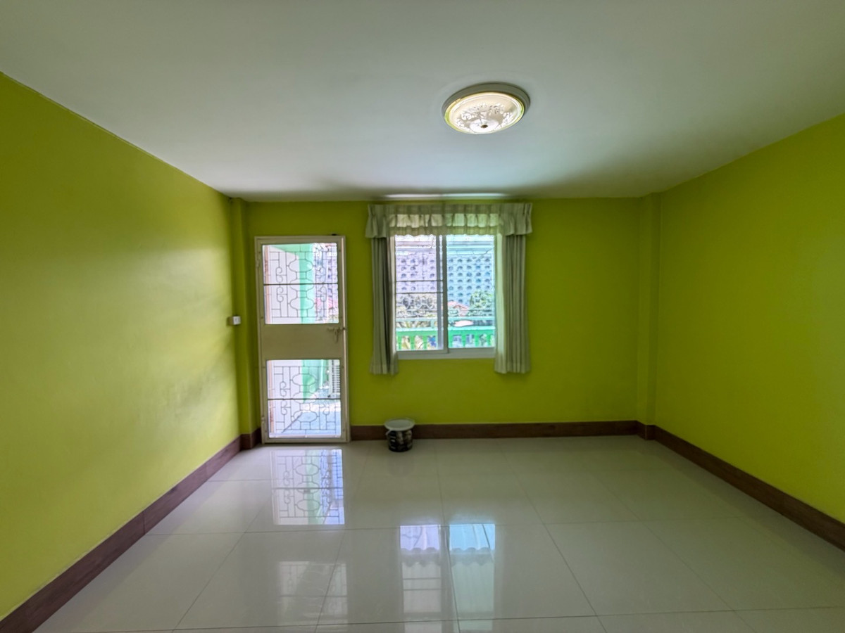 ให้เช่าทาวน์โฮมอ่อนนุช อุดมสุข : ให้เช่าทาวน์โฮม 4นอน 3น้ำ ควีนเพลส3 อ่อนนุช44