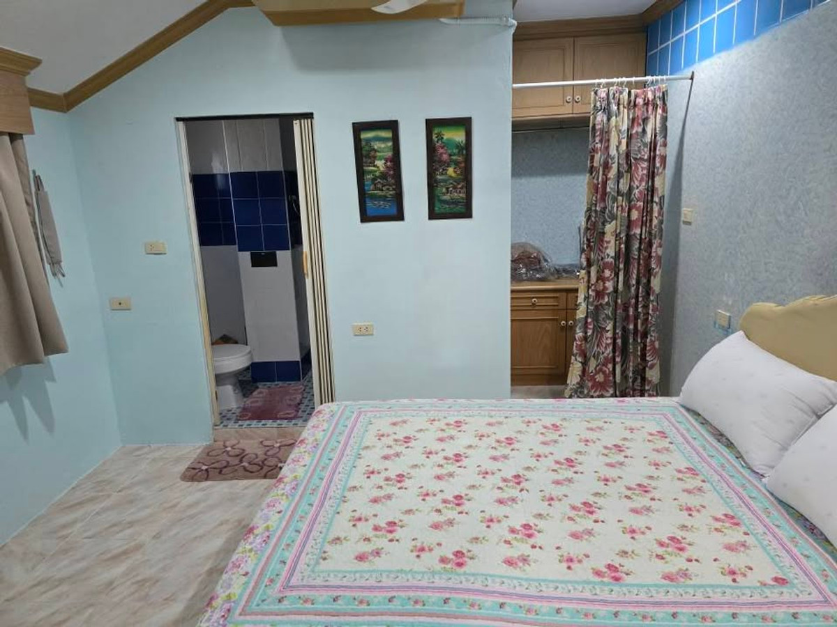 ขายอาคารพาณิชย์พัทยา บางแสน ชลบุรี สัตหีบ : ✅อาคารพาณิชย์ ตึกหัวมุม ทำเลดี รีโนเวทแล้ว ✅ Jomtien Complex Plaza จอมเทียน คอมเพล็กซ์ พลาซ่า