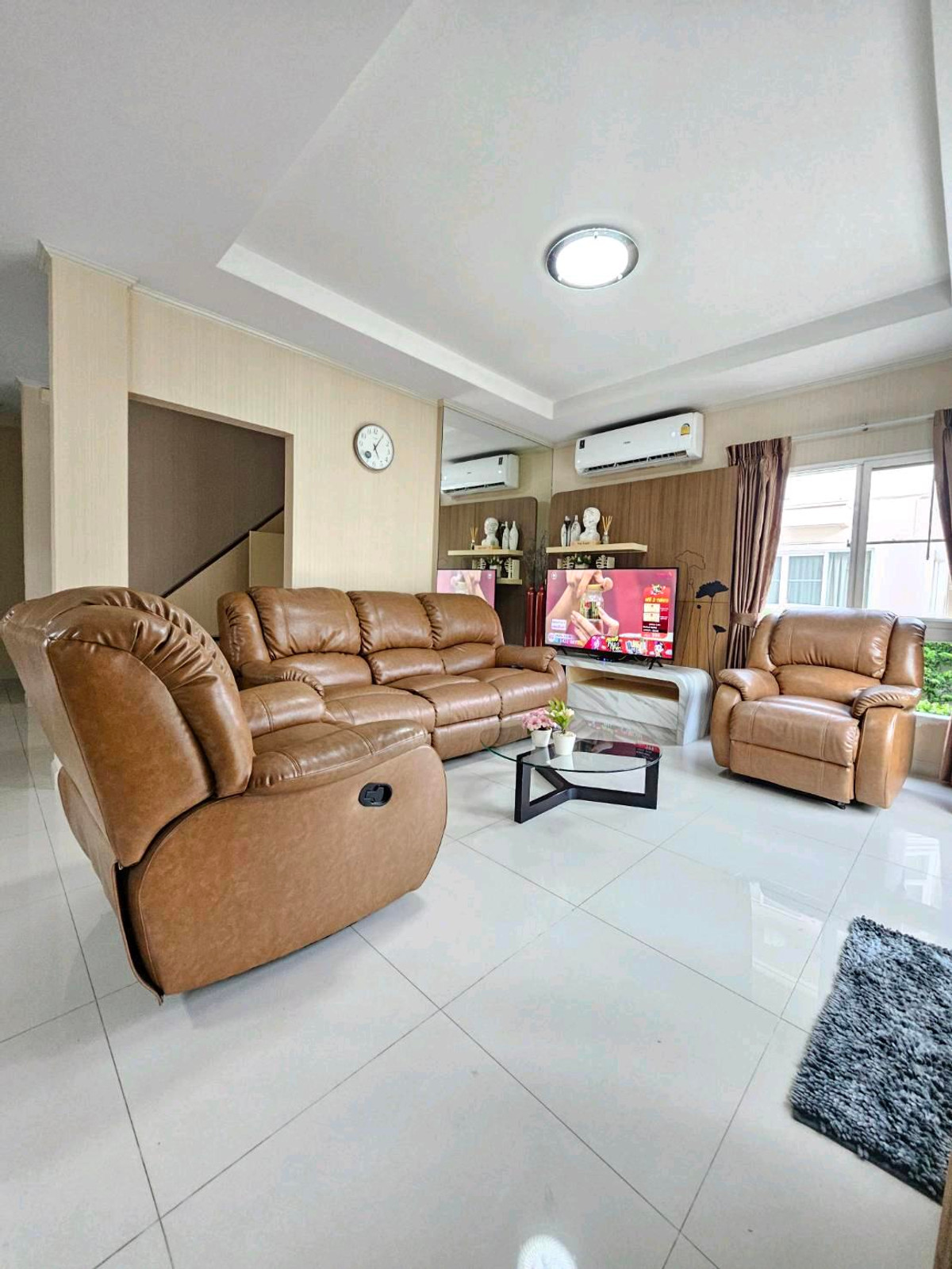 ให้เช่าบ้านลาดกระบัง สุวรรณภูมิ : 🏡ศุภาลัย สวนหลวง เพียง65,000/ด
บ้านเดี่ยวให้เช่า เป็นบ้านตัวอย่างหลังที่ 4 จากถนนใหญ่ หรูหรา พร้อมเฟอร์ฯ
 ❗️โปรโมชั่น ดูแลสวนฟรี ฉีดปลวกฟรีตลอดสัญญา