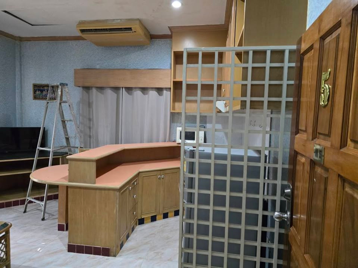 ขายอาคารพาณิชย์พัทยา บางแสน ชลบุรี สัตหีบ : ✅อาคารพาณิชย์ ตึกหัวมุม ทำเลดี รีโนเวทแล้ว ✅ Jomtien Complex Plaza จอมเทียน คอมเพล็กซ์ พลาซ่า