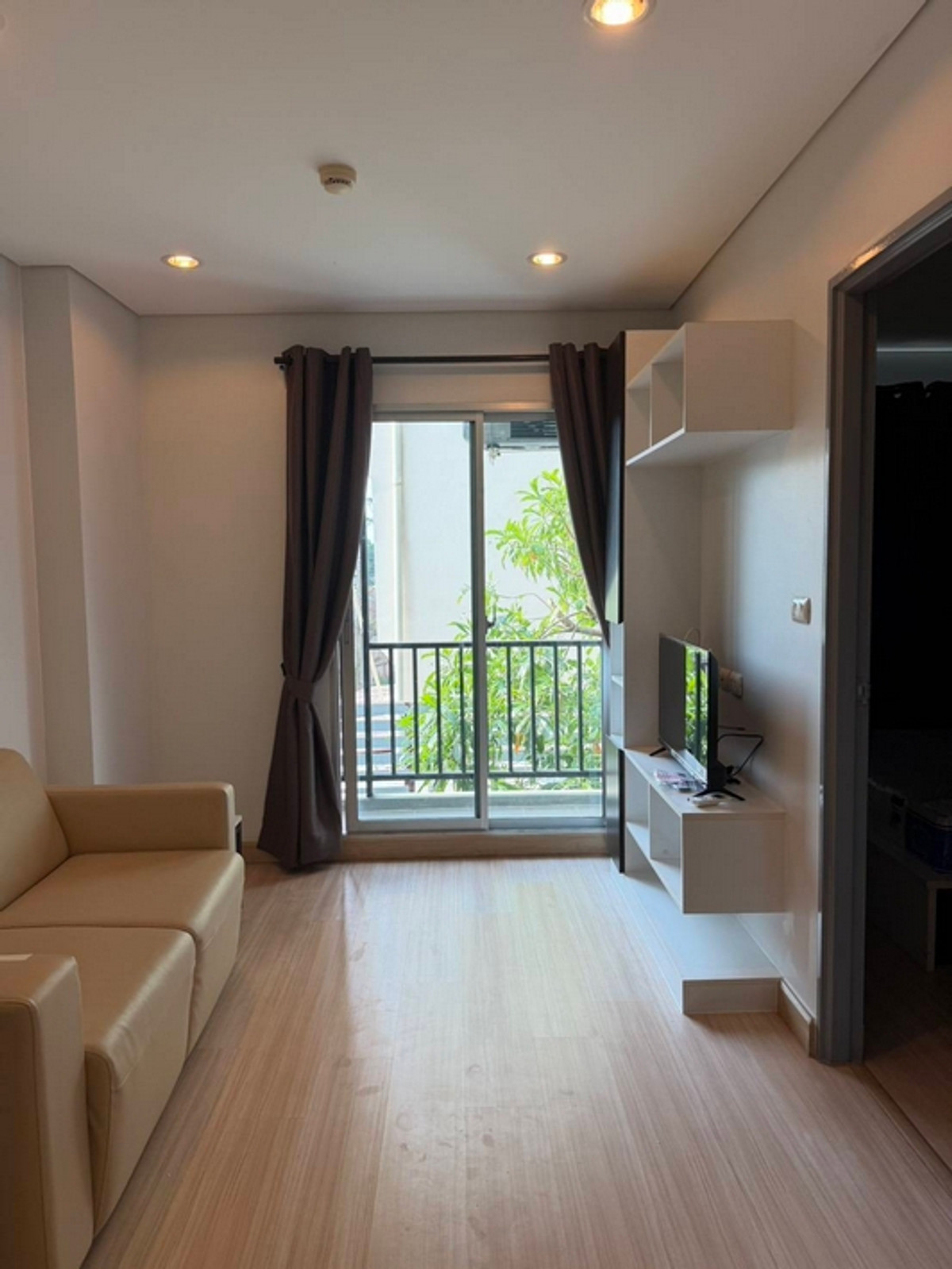 ให้เช่าคอนโดพระราม 2 บางขุนเทียน : คอนโด เซอราโน่ พระราม 2 ขนาด 32 ตรม. เฟอร์ครบ ใกล้เซ็นทรัล พระรามสอง