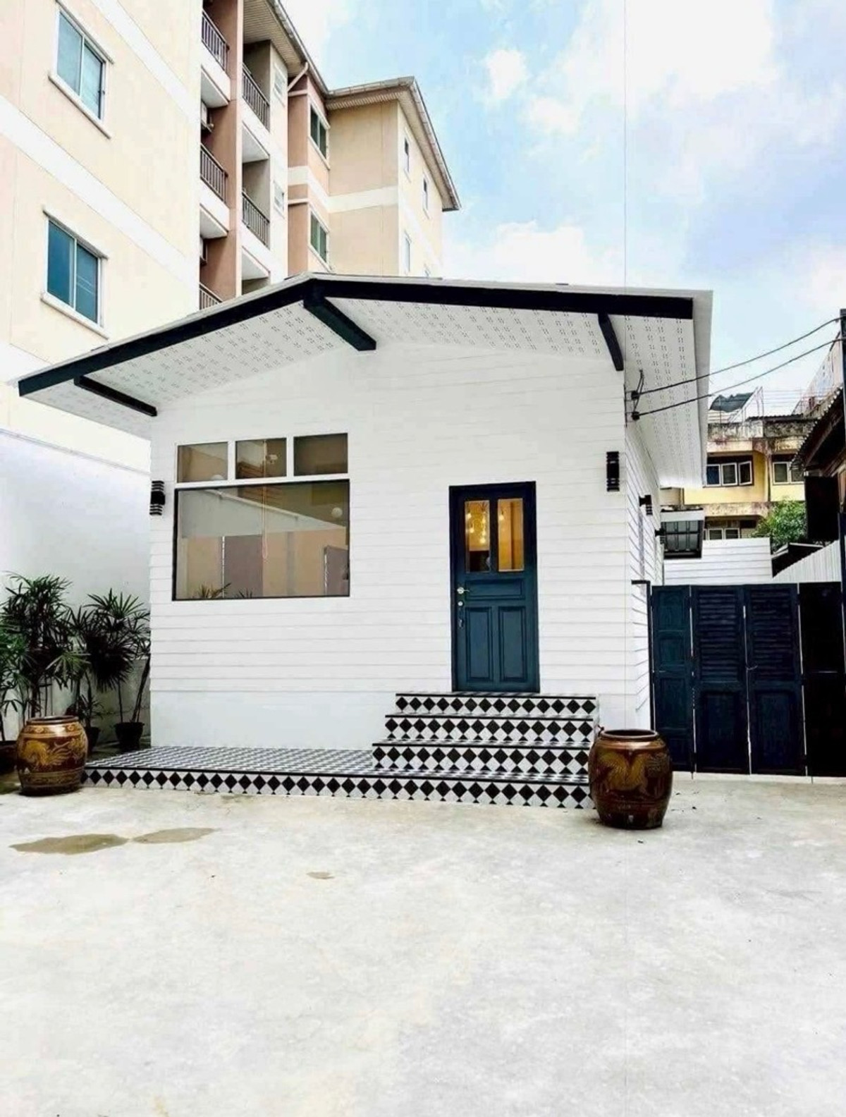 ให้เช่าบ้านสาทร นราธิวาส : 🏡 บ้านเดี่ยวให้เช่า ทำเลทองกลางสาทร
📍 ซอยสาทร 17 | ใกล้ BTS สุรศักดิ์ และ BTS เซนต์หลุยส์