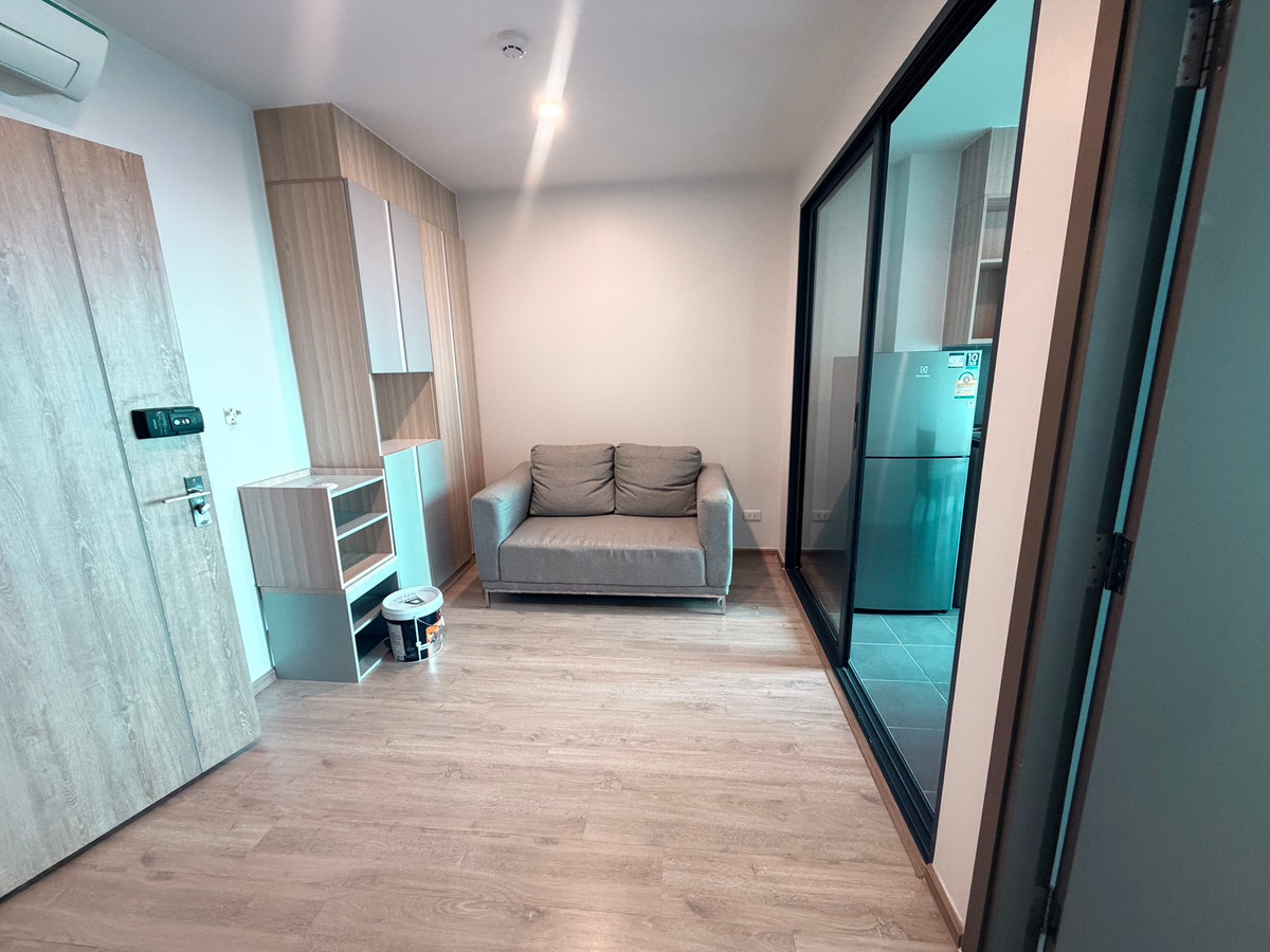 For RentCondoBangna, Bearing, Lasalle : Condo for Rent: Ideo O2 Near BTS Bang Na (approx. 300 meters)