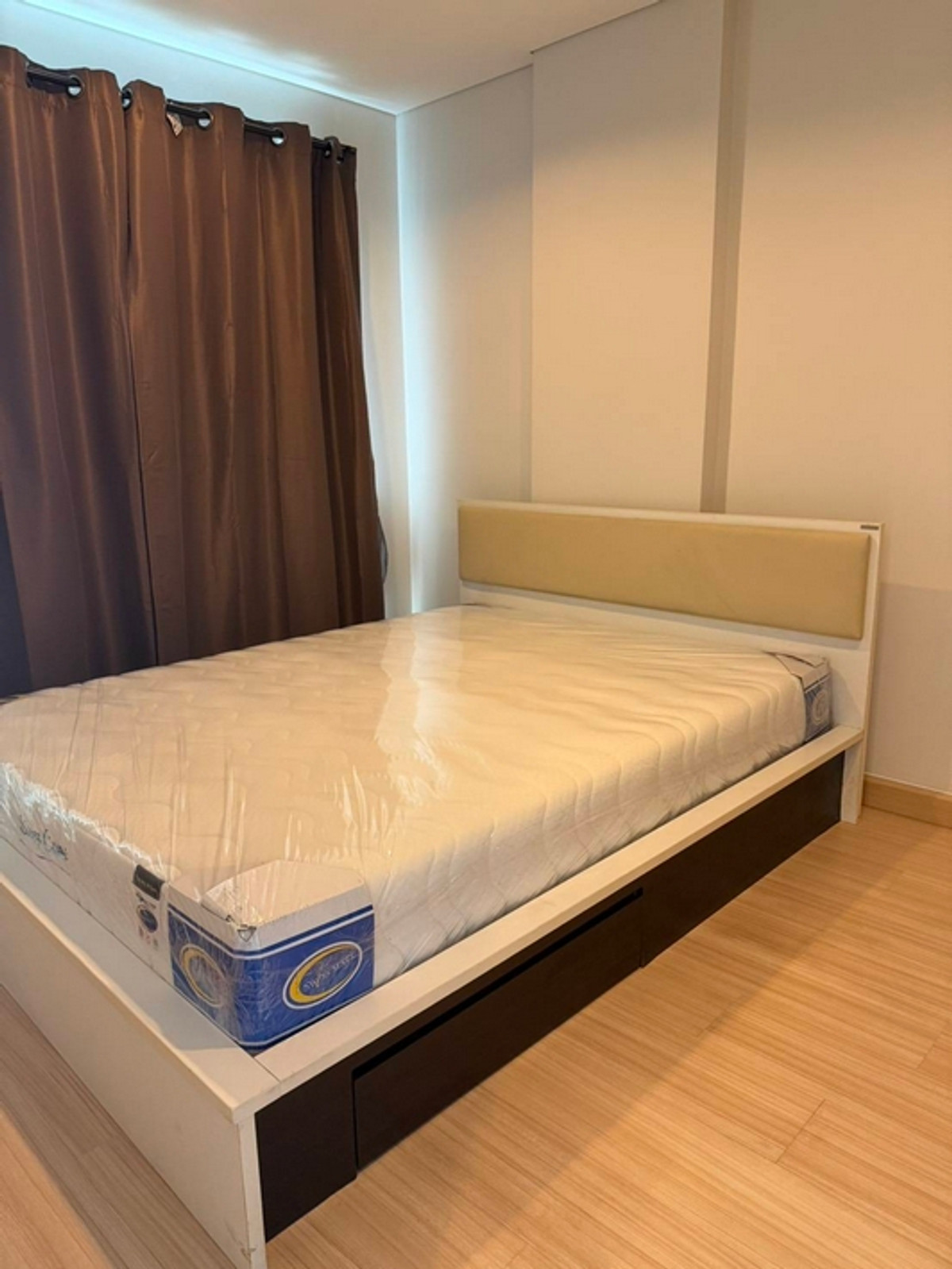 ให้เช่าคอนโดพระราม 2 บางขุนเทียน : คอนโด เซอราโน่ พระราม 2 ขนาด 32 ตรม. เฟอร์ครบ ใกล้เซ็นทรัล พระรามสอง