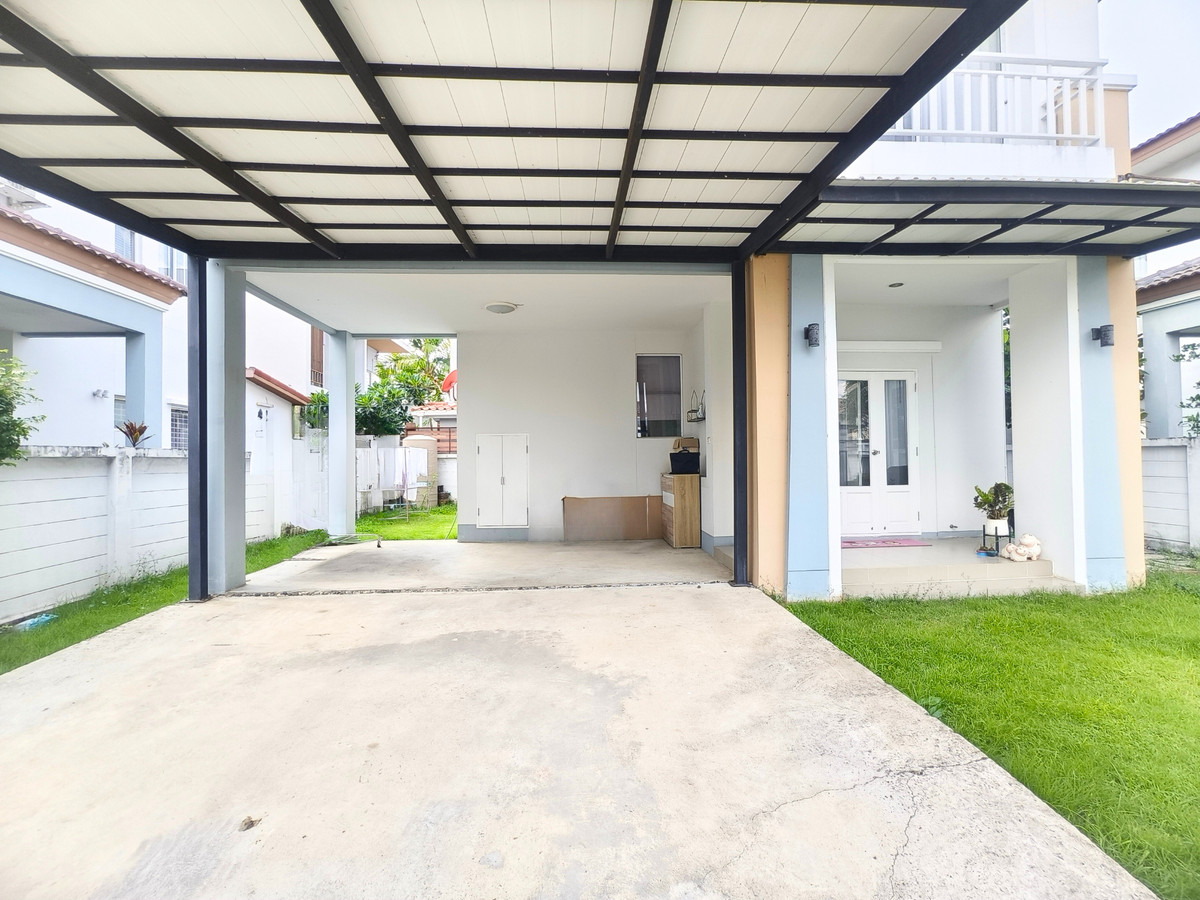 ขายบ้านมีนบุรี-ร่มเกล้า : ขาย บ้านเดี่ยว Parkway Aliv รามคำแหง (ปาร์คเวย์ชาเล่ต์ เฟสใหม่) ติดรถไฟฟ้า 3 ห้องนอน 3 ห้องน้ำ บ้านสวยไม่ต้องซ่อม พร้อมตกแต่ง