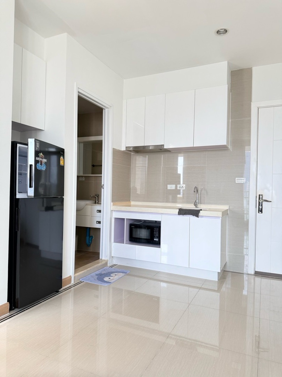 For RentCondoRama9, Petchburi, RCA : TC Green Building D 