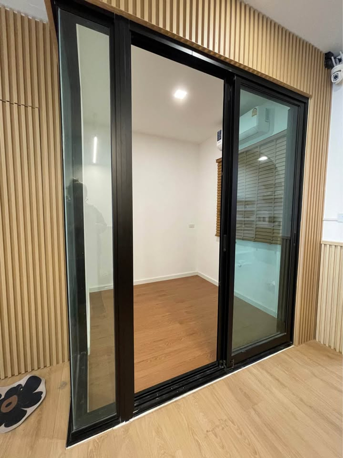 For RentTownhomePattanakan, Srinakarin : 📌For rent, 3-story townhome, Patio Srinakarin–Rama 9 (Krungthep Kreetha zone), beautiful house, fully decorated. Furniture and electrical appliances ready to move in. Located in a potential location Next to Krungthep Kreetha golf course, good atmosphere, 