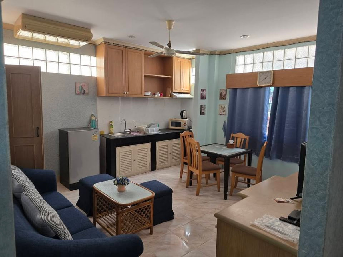 ขายอาคารพาณิชย์พัทยา บางแสน ชลบุรี สัตหีบ : ✅อาคารพาณิชย์ ตึกหัวมุม ทำเลดี รีโนเวทแล้ว ✅ Jomtien Complex Plaza จอมเทียน คอมเพล็กซ์ พลาซ่า