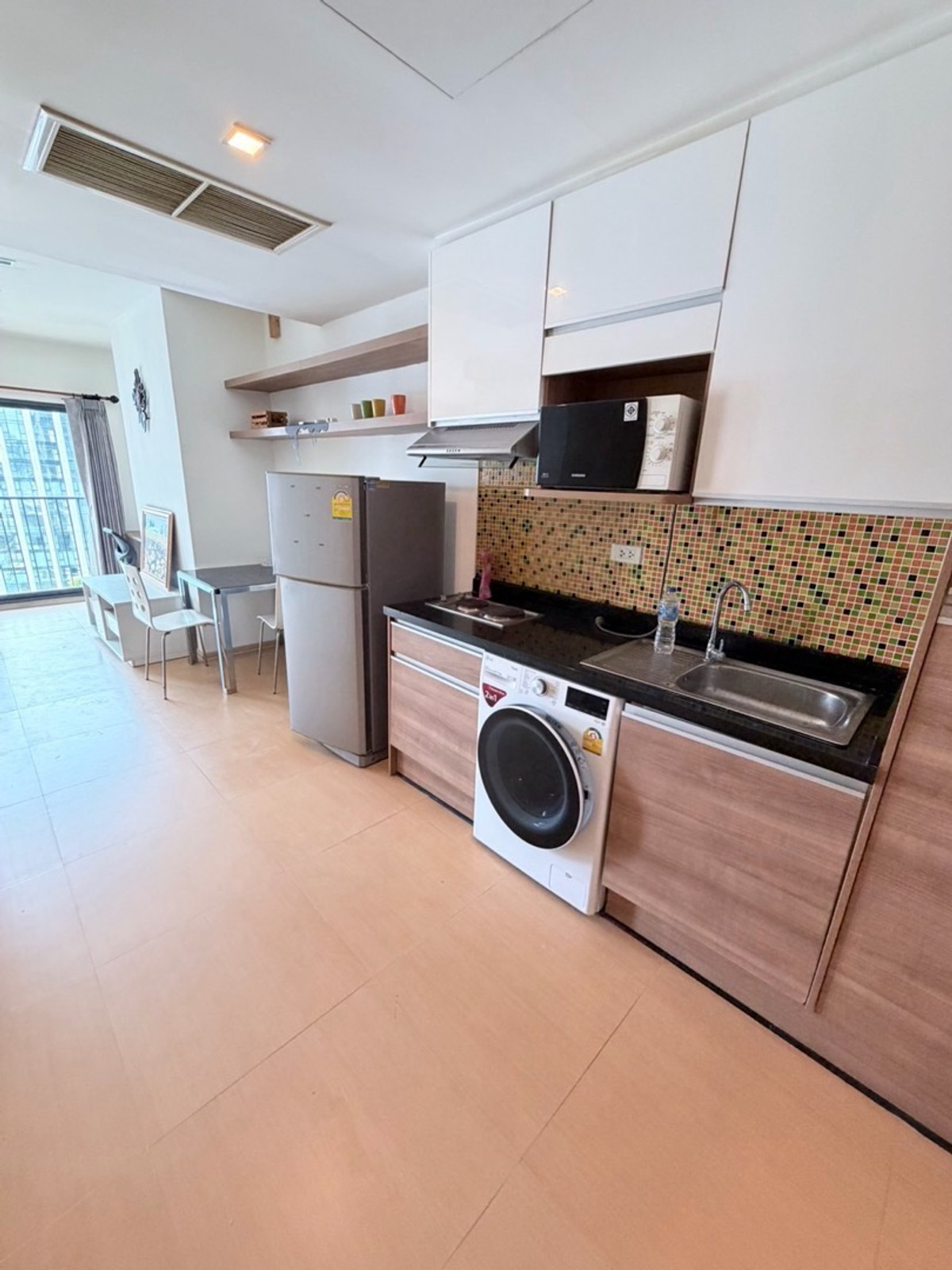 For RentCondoSukhumvit, Asoke, Thonglor : Noble Remix 1 – BTS Thonglor available and ready to watch!