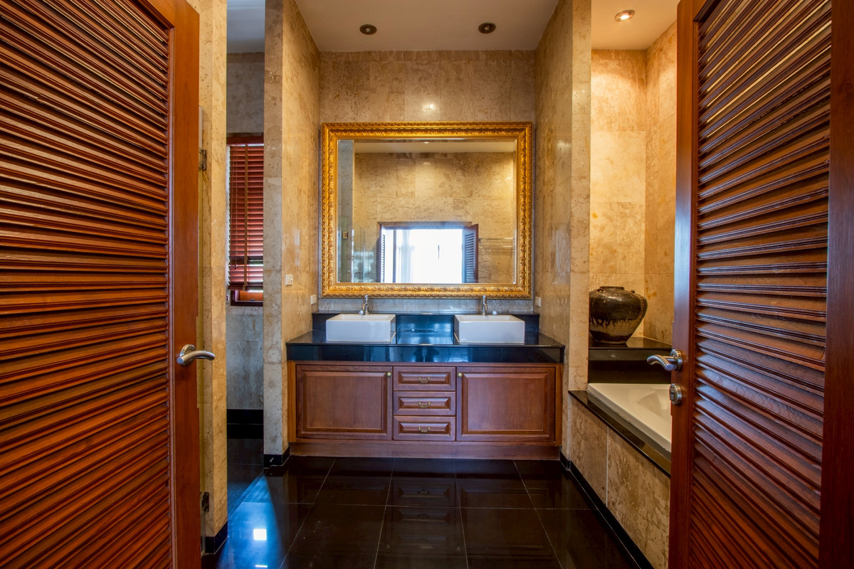 พัทยา บางแสน ชลบุรี สัตหีบ : ขาย/ให้เช่า พูลวิลล่าหรู "พร้อมท่าเรือส่วนตัว" View Talay Marina เดินลงหาดพัทยาได้เลย! 🏖️🛥️