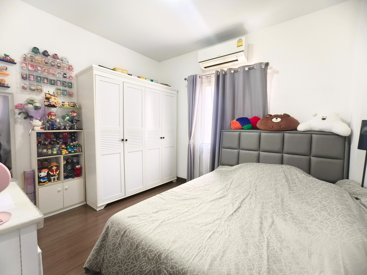 ขายบ้านมีนบุรี-ร่มเกล้า : ขาย บ้านเดี่ยว Parkway Aliv รามคำแหง (ปาร์คเวย์ชาเล่ต์ เฟสใหม่) ติดรถไฟฟ้า 3 ห้องนอน 3 ห้องน้ำ บ้านสวยไม่ต้องซ่อม พร้อมตกแต่ง