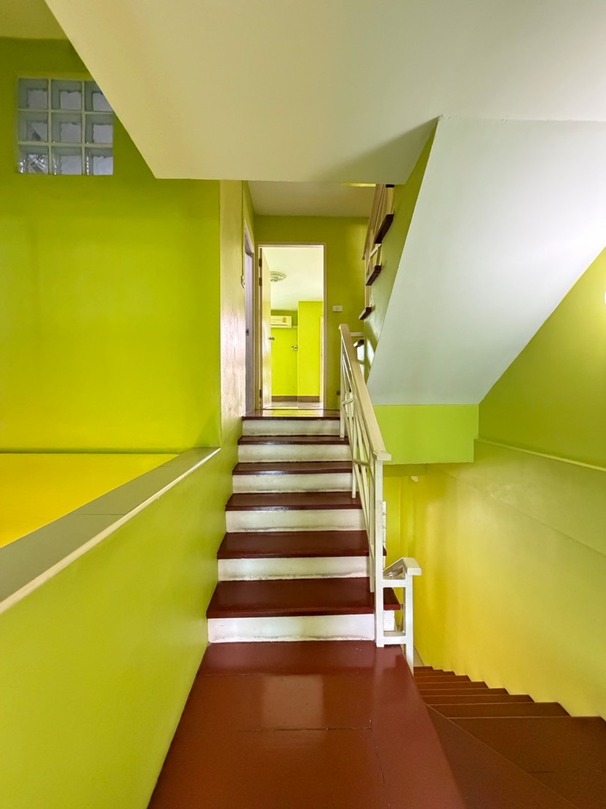 ให้เช่าทาวน์โฮมอ่อนนุช อุดมสุข : ให้เช่าทาวน์โฮม 4นอน 3น้ำ ควีนเพลส3 อ่อนนุช44