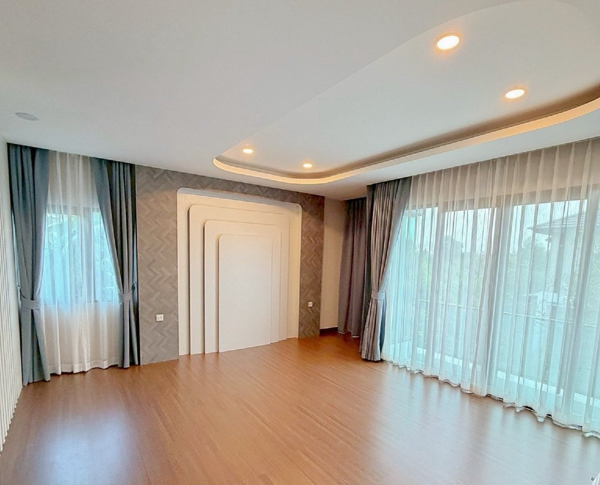 บ้านนนทบุรี บางใหญ่ บางบัวทอง :  ให้เช่า/ขาย   บ้านเดี่ยว Modern Luxury (บ้านใหม่ไม่เคยเข้าอยู่) 📍 The City สะพานมหาเจษฎาบดินทร์ฯ โครงการบ้านเดี่ยวระดับ Luxury เนื้อที่ 78 ตร.ว บ้านแปลงมุมสุดซอย Private สุดๆ ส่วนกลางขนาดใหญ่ บรรยากาศใกล้แม่น้ำ