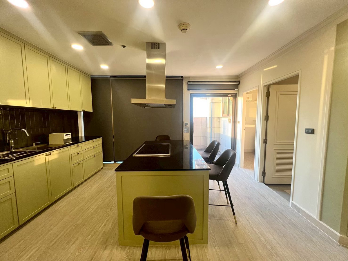 ให้เช่าคอนโดคลองเตย กล้วยน้ำไท : ✅ให้เช่าห้อง Penthouses ว่างพร้อมเข้าอยู่🔥Lumpini Park View ( 3 ห้องนอน 4 ห้องน้ำ, 267 ตรม.) ราคาเช่า 150,000/month Tel.0922635410 เอิร์ธ