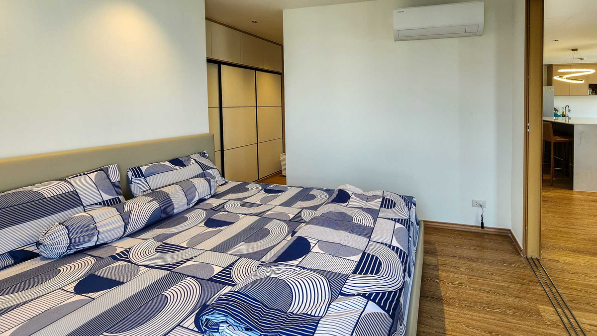 ให้เช่าคอนโดเชียงใหม่ : ยูนิตพิเศษ ขนาดใหญ่กว่าปกติ คอนโด 3 ห้องนอน ชั้นบนสุด วิวภูเขา ใกล้สนามบิน