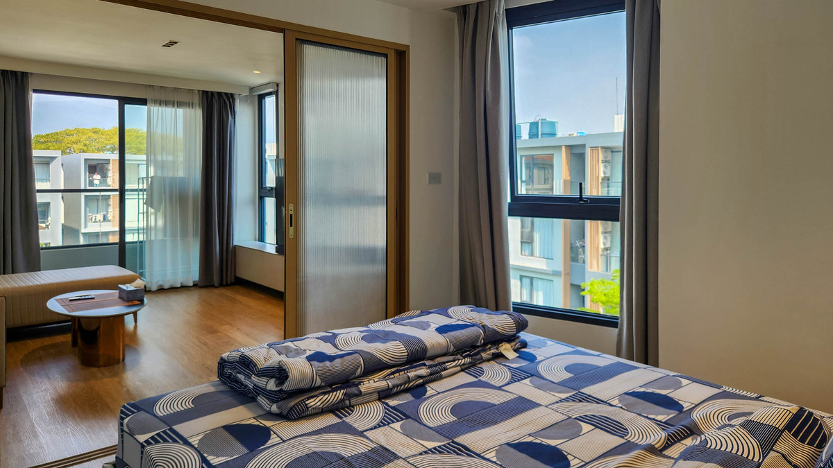 ให้เช่าคอนโดเชียงใหม่ : ยูนิตพิเศษ ขนาดใหญ่กว่าปกติ คอนโด 3 ห้องนอน ชั้นบนสุด วิวภูเขา ใกล้สนามบิน