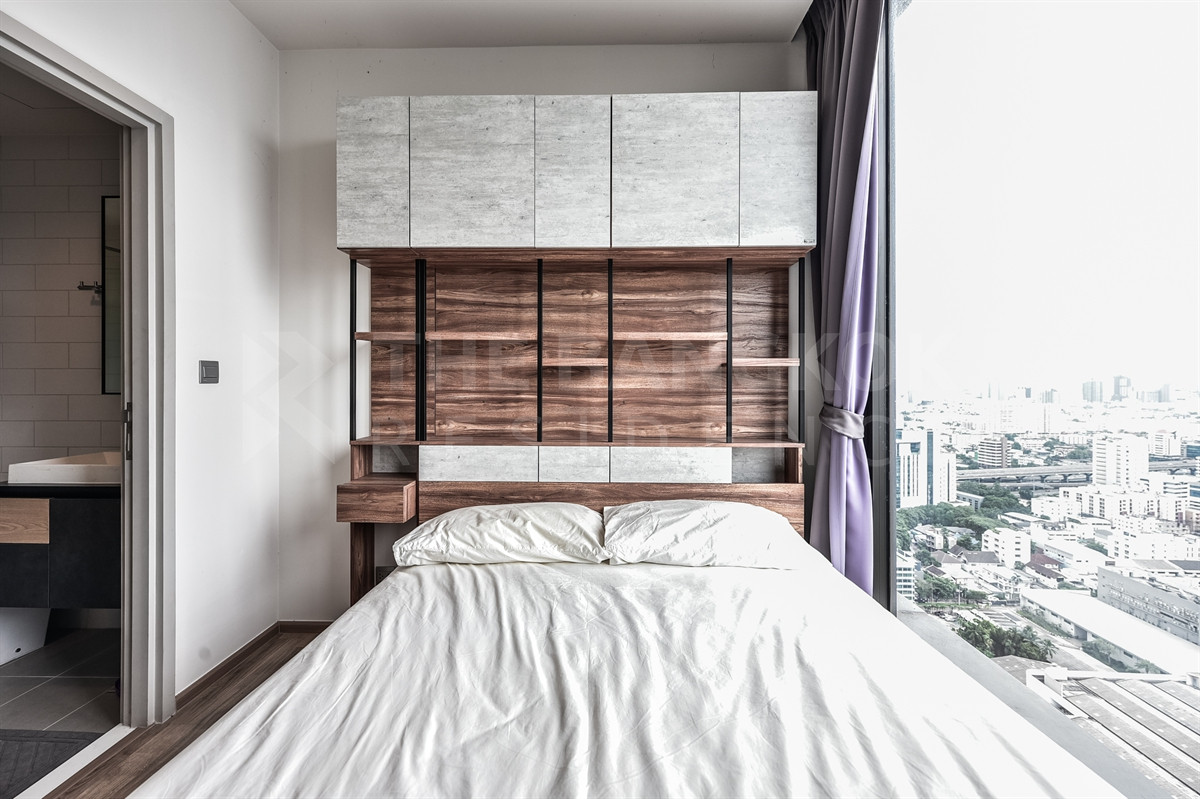 For SaleCondoSapankwai,Jatujak : 🔥Good Deal 🔥The Line Jatujak Mochit 1B1B 27 sqm. Just 4MB Call Ms.Angel(Aumi)0658209572