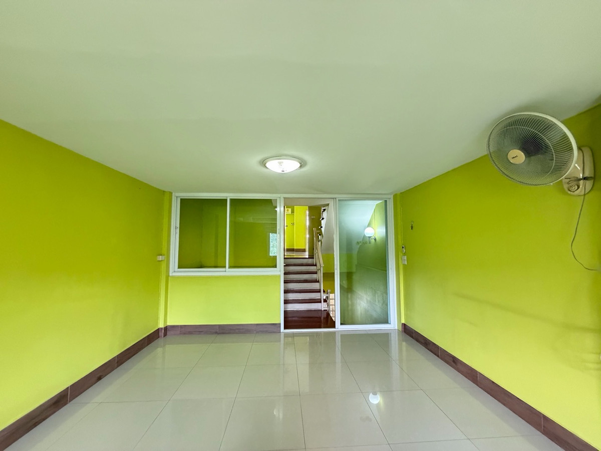 ให้เช่าทาวน์โฮมอ่อนนุช อุดมสุข : ให้เช่าทาวน์โฮม 4นอน 3น้ำ ควีนเพลส3 อ่อนนุช44