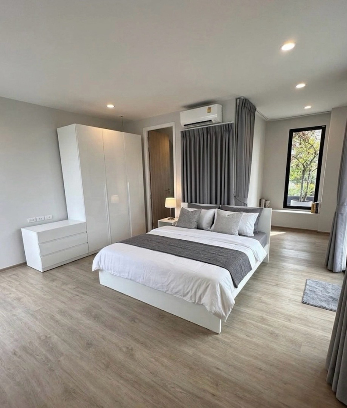 ให้เช่าบ้านลาดกระบัง สุวรรณภูมิ : ให้เช่า บ้านเดี่ยว 3 ชั้น Altitude Forest Onnut - Latkrabang (อัลติจูด ฟอเรสต์ อ่อนนุช - ลาดกระบัง) 
