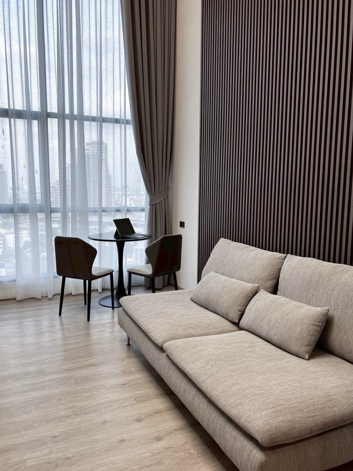 ให้เช่าคอนโดปิ่นเกล้า จรัญสนิทวงศ์ : 💙@condocurator 💙 ให้เช่า Origin Plug & Play Sirindhorn Station ห้องเพดานสูง มีเครื่องซักผ้า พร้อมเข้าอยู่ [PM4854] 