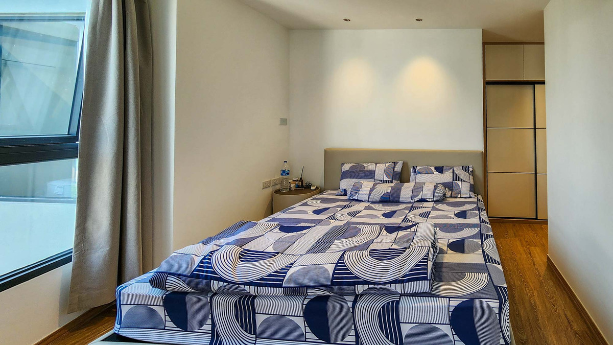 ให้เช่าคอนโดเชียงใหม่ : ยูนิตพิเศษ ขนาดใหญ่กว่าปกติ คอนโด 3 ห้องนอน ชั้นบนสุด วิวภูเขา ใกล้สนามบิน