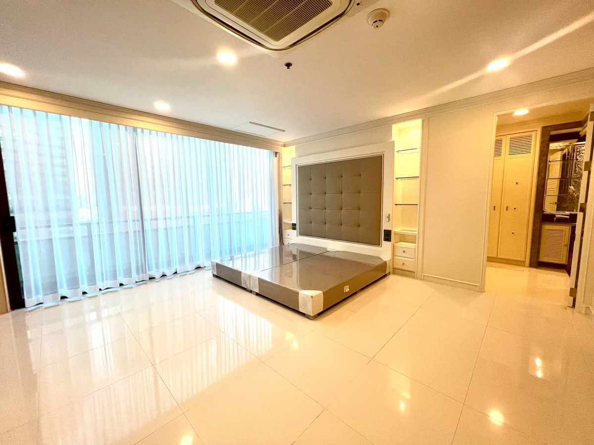 ให้เช่าคอนโดคลองเตย กล้วยน้ำไท : ✅ให้เช่าห้อง Penthouses ว่างพร้อมเข้าอยู่🔥Lumpini Park View ( 3 ห้องนอน 4 ห้องน้ำ, 267 ตรม.) ราคาเช่า 150,000/month Tel.0922635410 เอิร์ธ