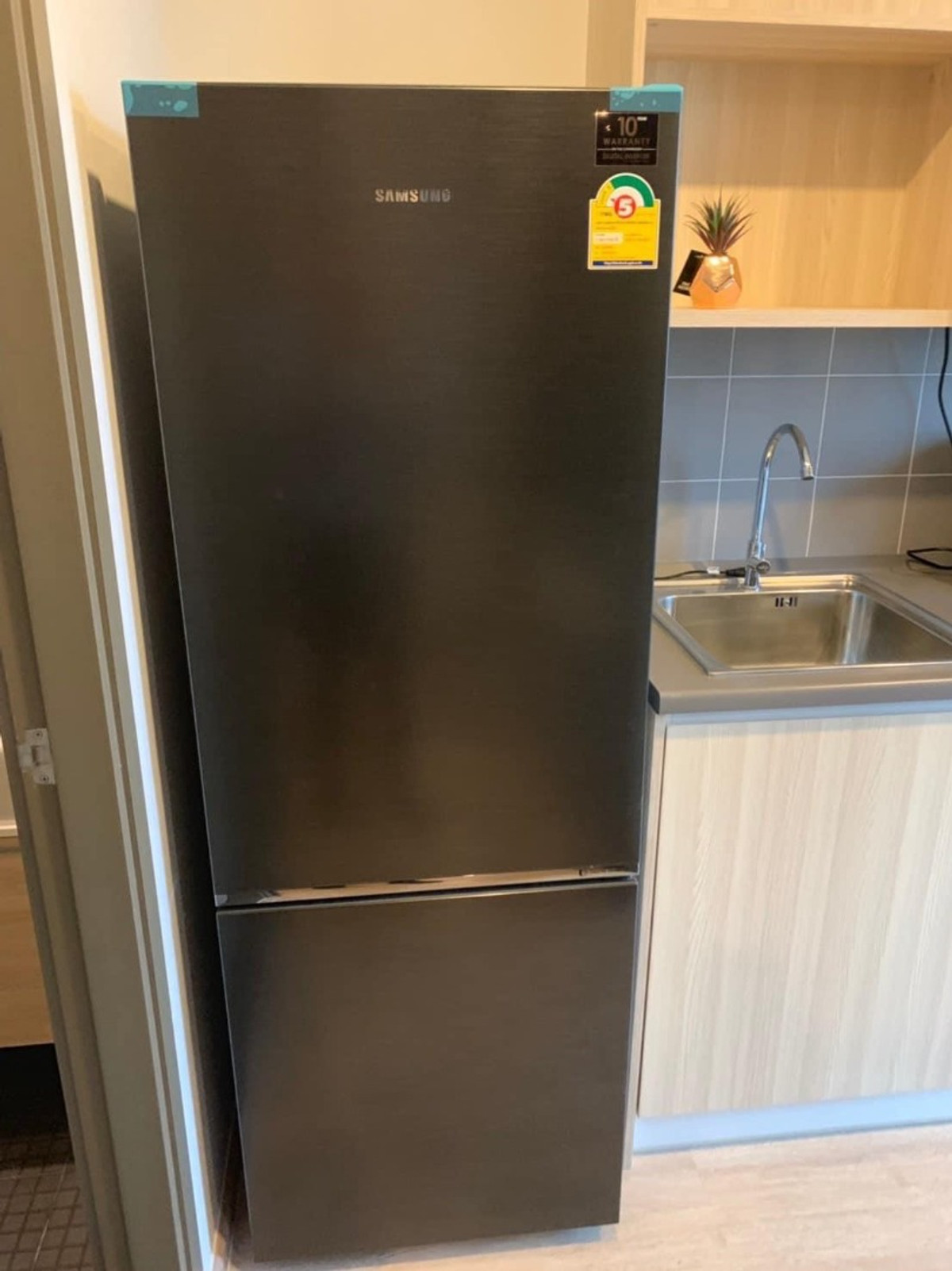 For RentCondoBangna, Bearing, Lasalle : Condo for Rent: Ideo O2 Near BTS Bang Na (approx. 300 meters)