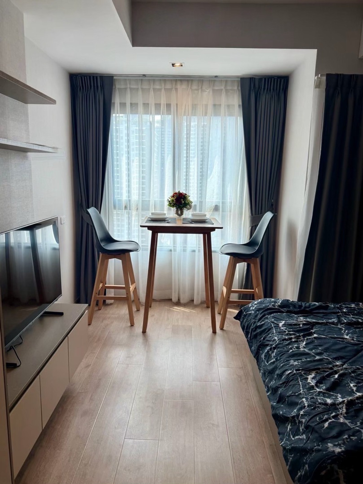 ให้เช่าคอนโดพระราม 9 เพชรบุรีตัดใหม่ RCA : ให้เช่า ... Ideo Rama9-Asoke ห้องสตูดิโอ 26 ตรม. ค่าเช่า 17,000 บาท/เดือน ห้องว่างพร้มย้ายเข้าอยู่ได้ทันที!!!