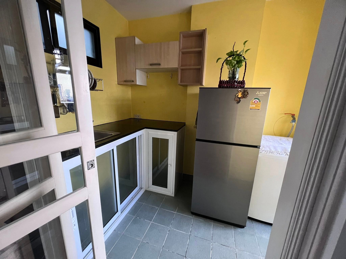 For SaleCondoSathorn, Narathiwat : ✅Top Floor Corner Unit Condo Fully Furnished Near Sathorn–Silom✅ Lumpini Place Narathiwas 24