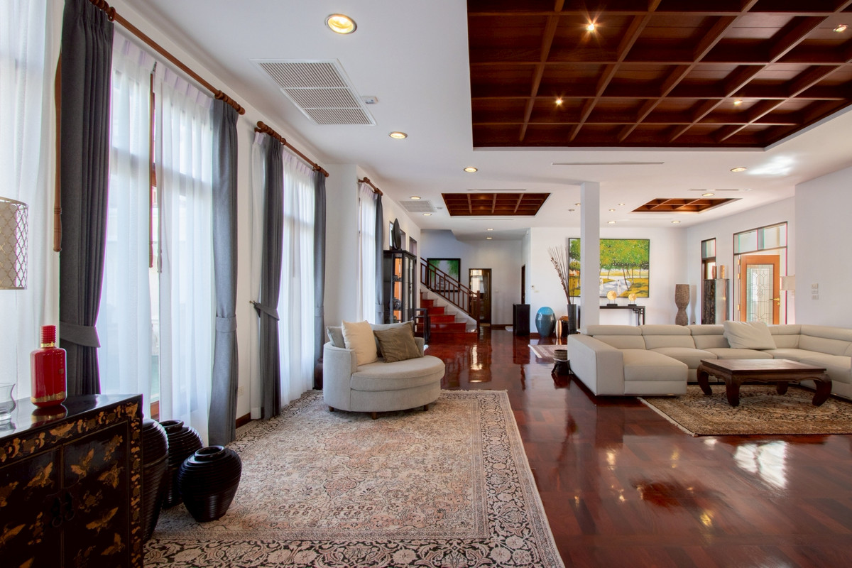 พัทยา บางแสน ชลบุรี สัตหีบ : ขาย/ให้เช่า พูลวิลล่าหรู "พร้อมท่าเรือส่วนตัว" View Talay Marina เดินลงหาดพัทยาได้เลย! 🏖️🛥️