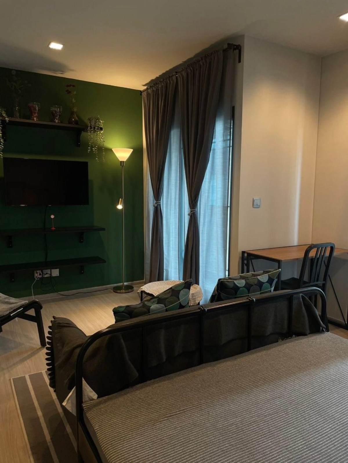 ให้เช่าคอนโดพระราม 9 เพชรบุรีตัดใหม่ RCA : 🏙 ปล่อยเช่าคอนโด Life Asoke – Rama 9   ห้องตกแต่งสวย บรรยากาศดี 