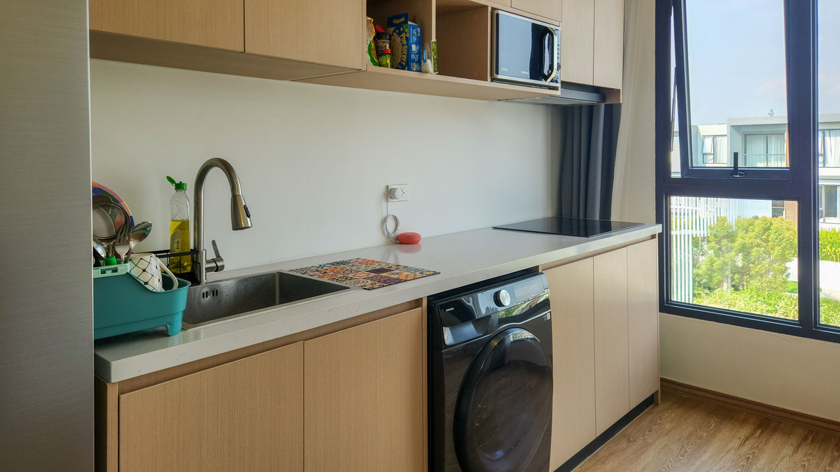 ให้เช่าคอนโดเชียงใหม่ : ยูนิตพิเศษ ขนาดใหญ่กว่าปกติ คอนโด 3 ห้องนอน ชั้นบนสุด วิวภูเขา ใกล้สนามบิน