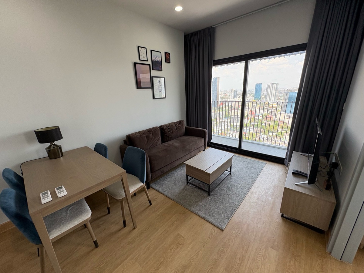 For RentCondoSukhumvit, Asoke, Thonglor : 🔥Rent 1BR🔥37sqm🔥Floor34🔥27,000/month🔥Special Layout🔥