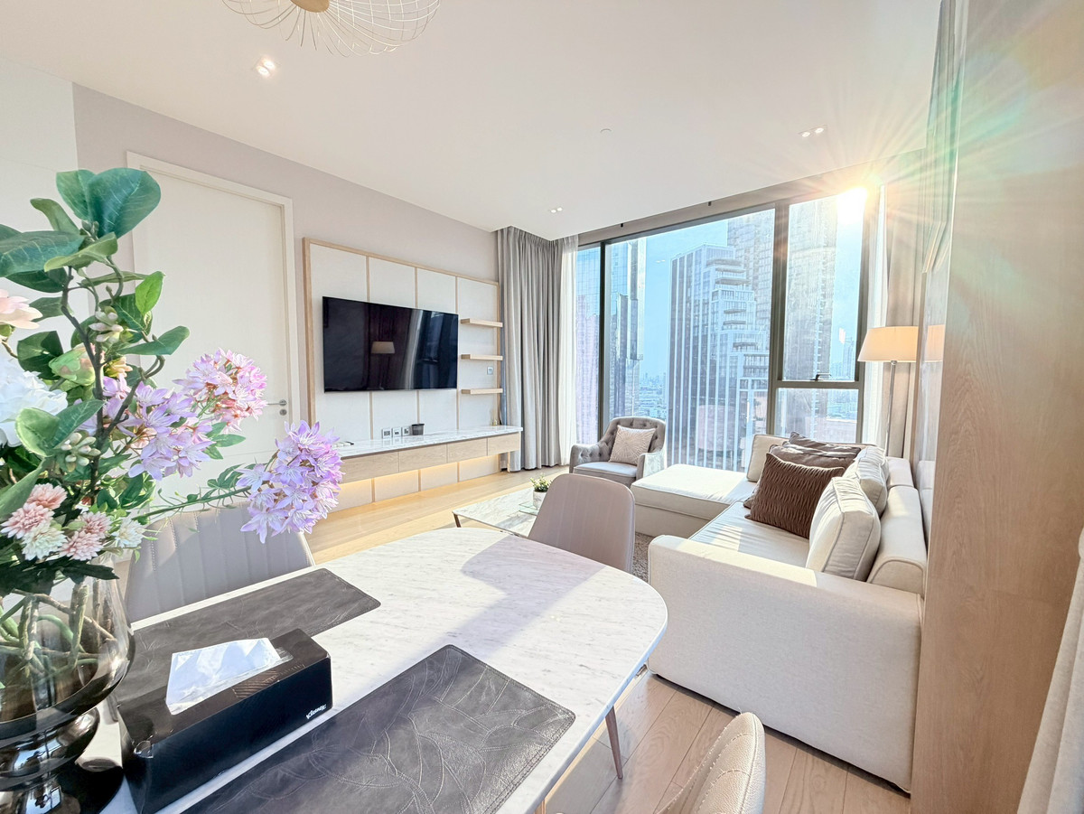For RentCondoSukhumvit, Asoke, Thonglor : Super Luxury Condo for rent, next to BTS Thonglor✨THE STRAND Thonglor | 2 bedrooms, elegantly decorated. Ready to move in, near Market Place Thonglor.
