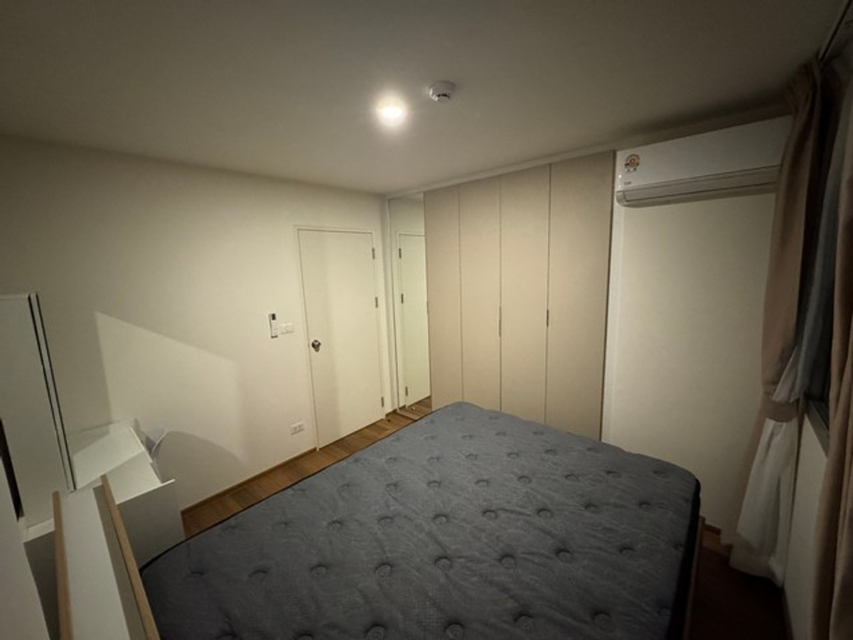 For RentCondoEakachai, Bang Bon : Condo for rent Lumpini Ekkachai 48, size 1 bedroom, 34 sq m, fully furnished. There is a washing machine.