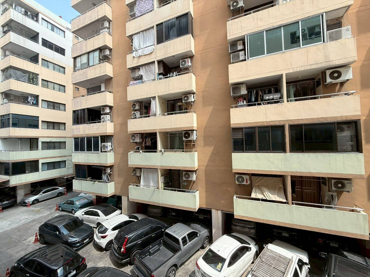 For SaleCondoRatchadapisek, Huaikwang, Suttisan : 📍 Ratchada City Condo - Huai Khwang, condo, good location in the heart of Ratchada zone.